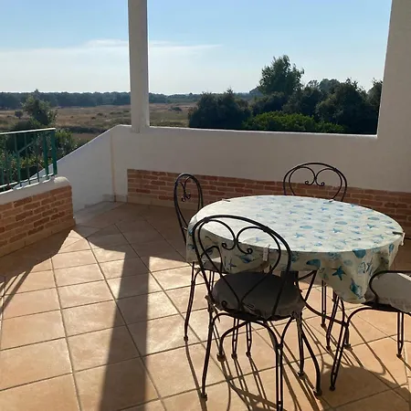 Salento - Accogliente Villetta Vacanze In Villaggio Con Piscina Vicino A Torre Lapillo Apartment *