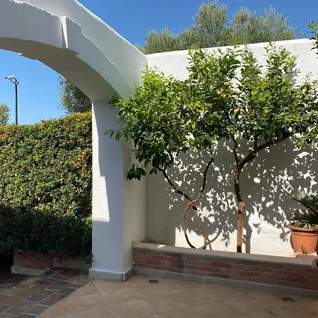 Salento - Accogliente Vacanze In Villaggio Con Piscina Vicino A Apartment
