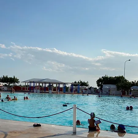 Salento - Accogliente Villetta Vacanze In Villaggio Con Piscina Vicino A Torre Lapillo Apartment